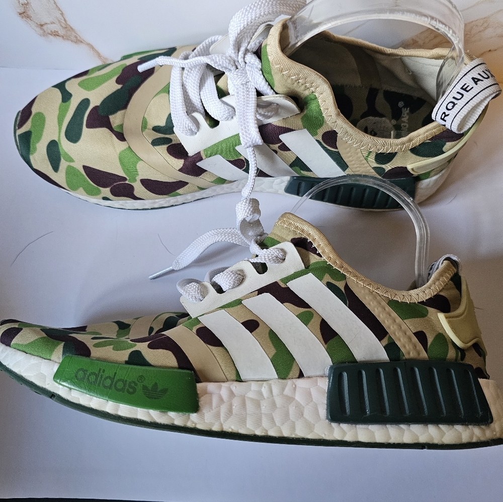 Adidas Camouflage La Marque Aux 3 Sneakers - Green, Brown, White  RARE FIND